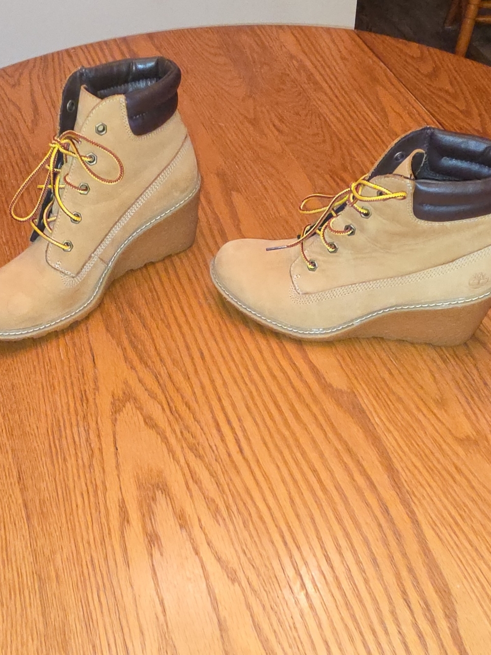 Timberland Tan Suede Wedge Lace-Up Boots with Dark Brown Collar